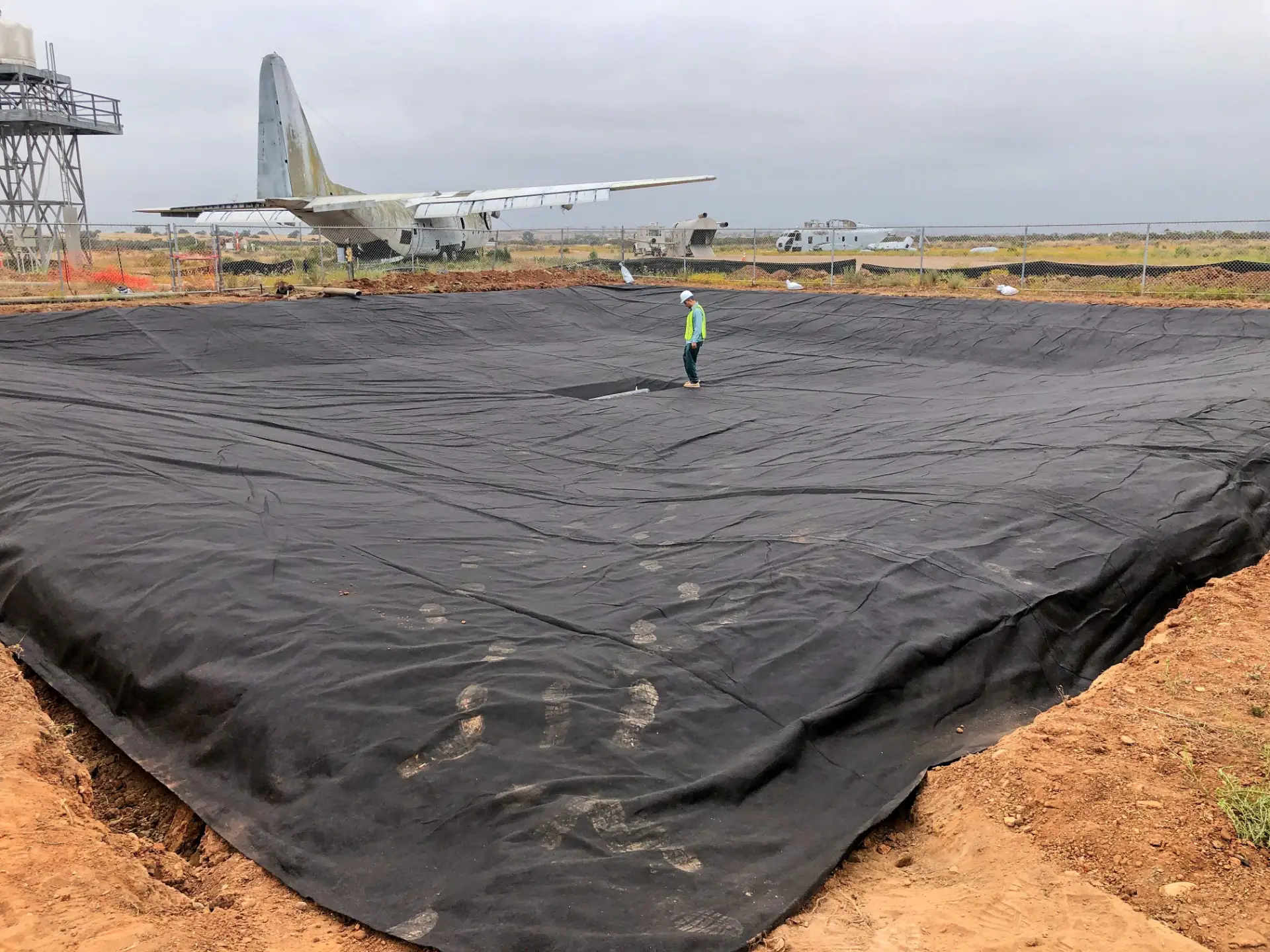 Oil & Fuel Field Liner