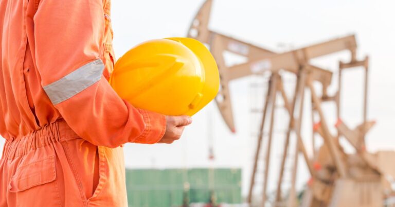 Comparisons: HDPE vs. PVC Liners for Oilfield Pits